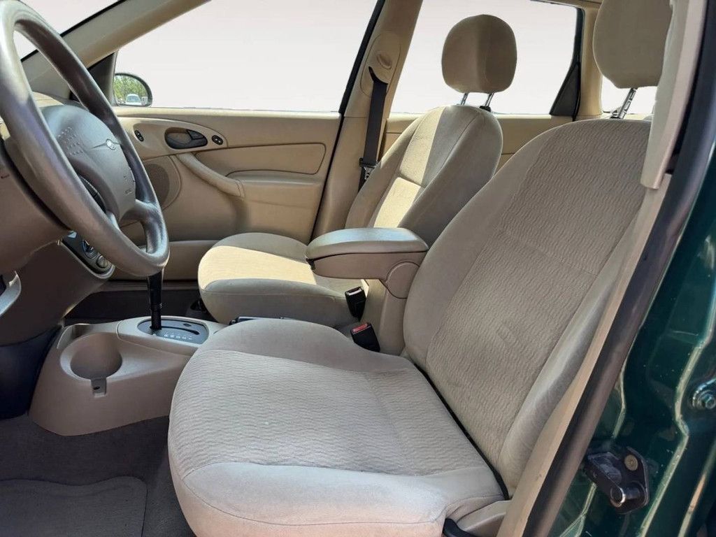 2000 Ford Focus - photo 17