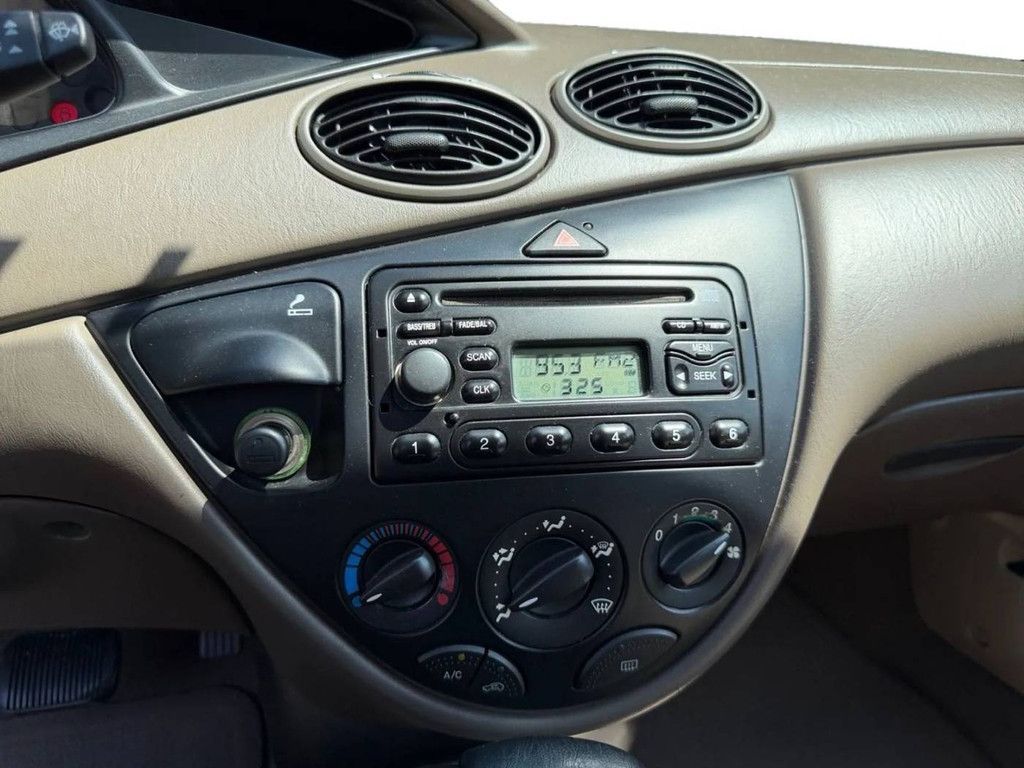 2000 Ford Focus - photo 20