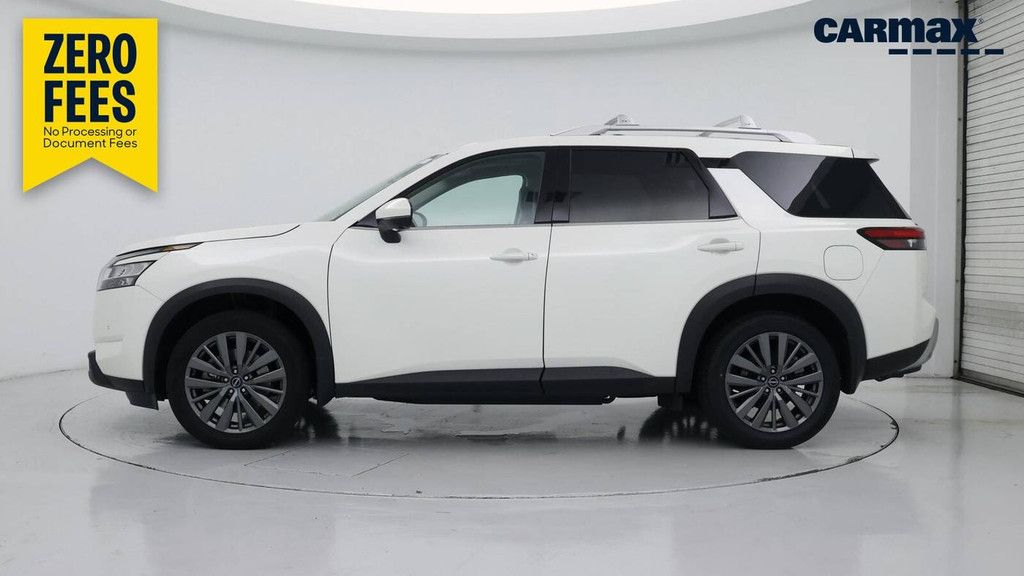 2024 Nissan Pathfinder SL