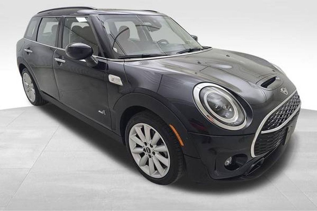 2023 MINI Clubman - main photo