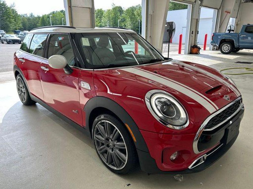 2019 MINI Clubman - main photo