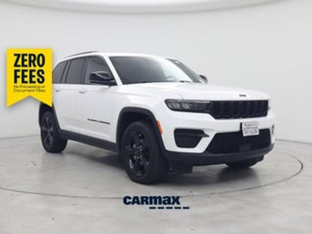 2023 Jeep Grand Cherokee Laredo Altitude