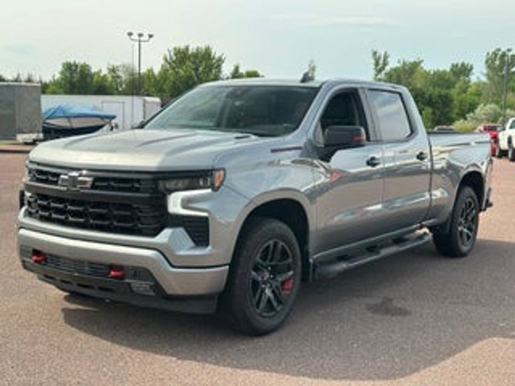 2025 CHEVROLET Silverado - photo 5
