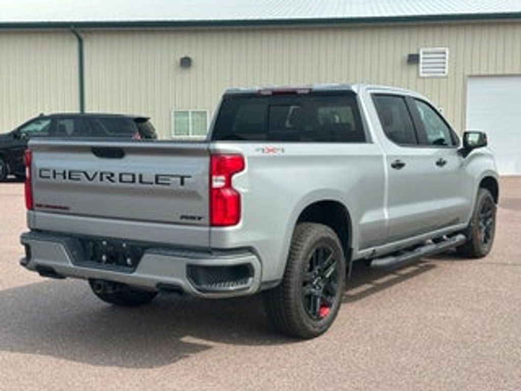 2025 CHEVROLET Silverado - photo 7