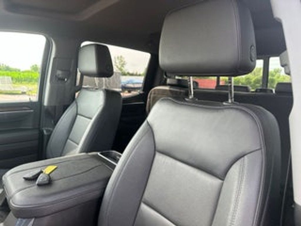 2025 CHEVROLET Silverado - photo 14