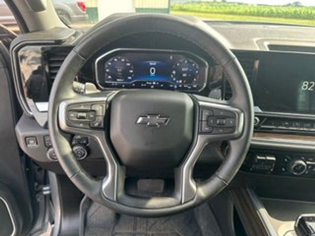 2025 CHEVROLET Silverado - photo 15