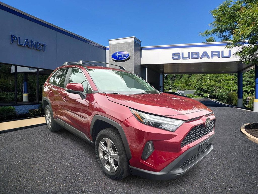 2022 Toyota RAV4 XLE