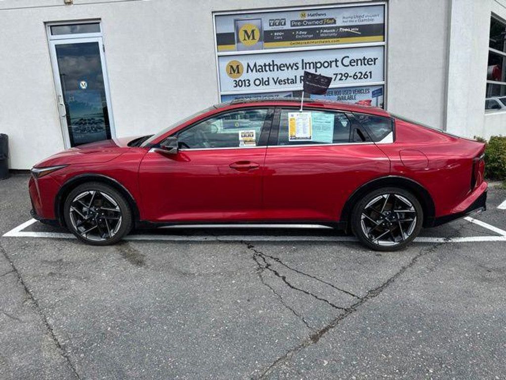 2025 Kia K4 GT Line