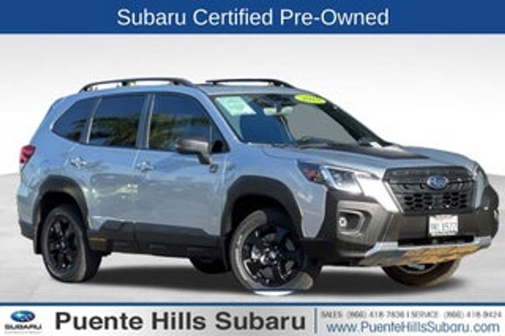 2023 Subaru Forester Premium ES Base