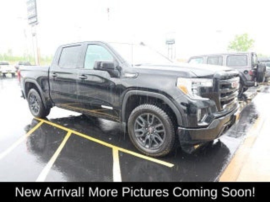 2023 GMC Sierra AT4