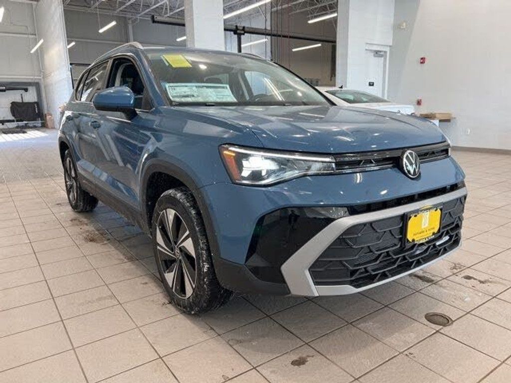 2026 Volkswagen Taos 4Motion SE