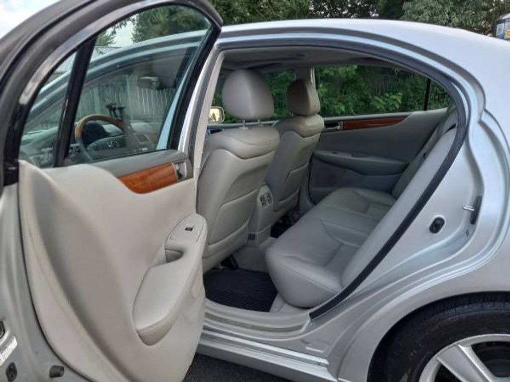 2006 LEXUS ES - photo 18