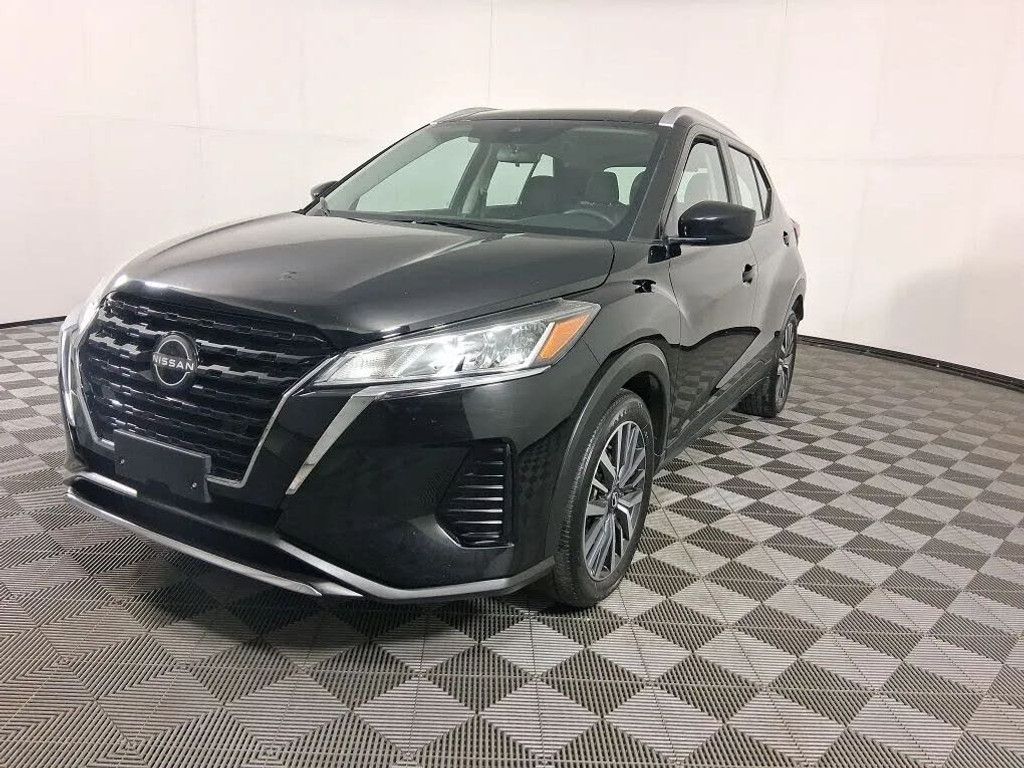 2022 Nissan Kicks SV