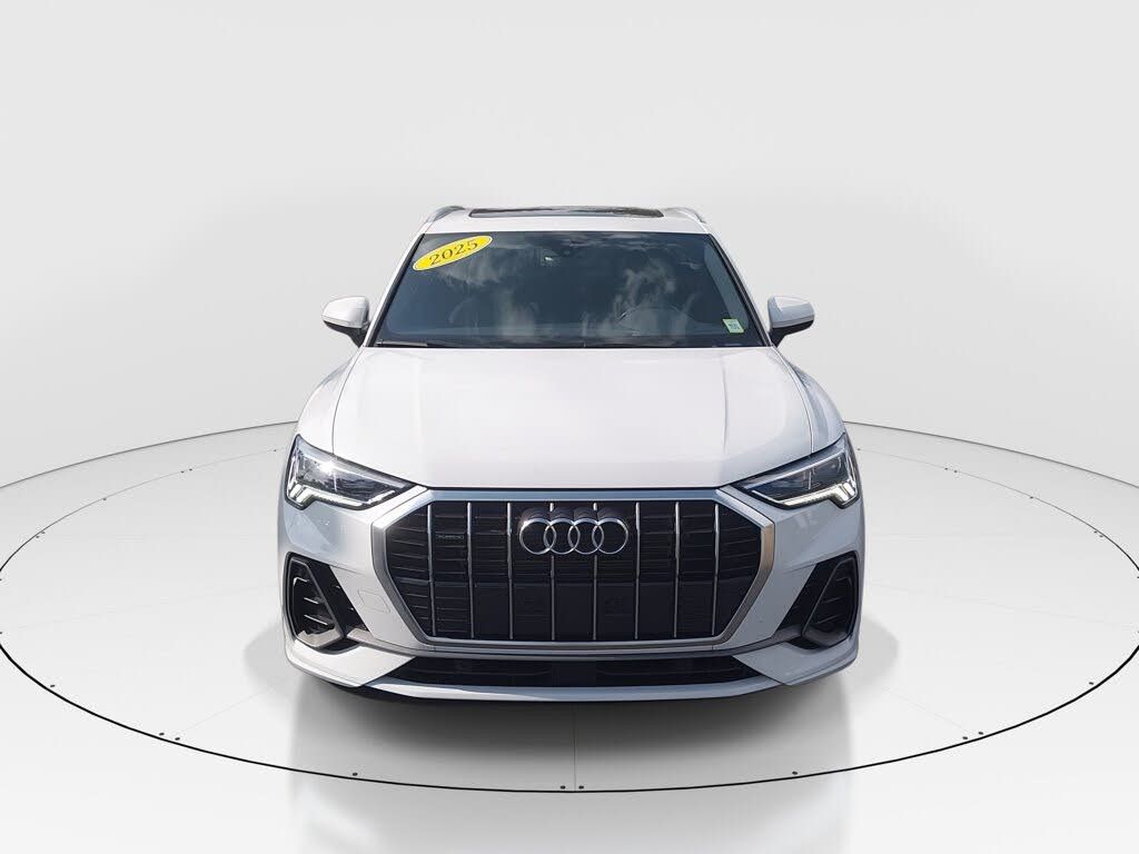 2025 AUDI Q3 - photo 2