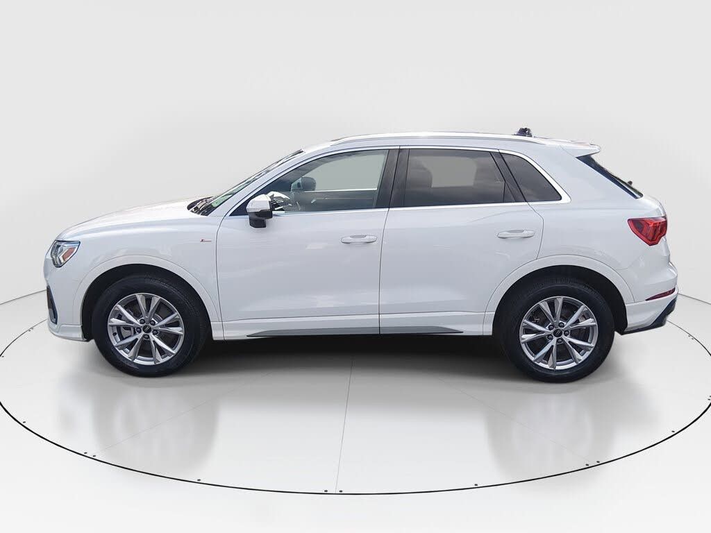 2025 AUDI Q3 - photo 4