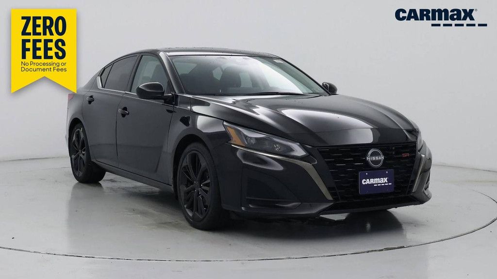 2023 Nissan Altima SR