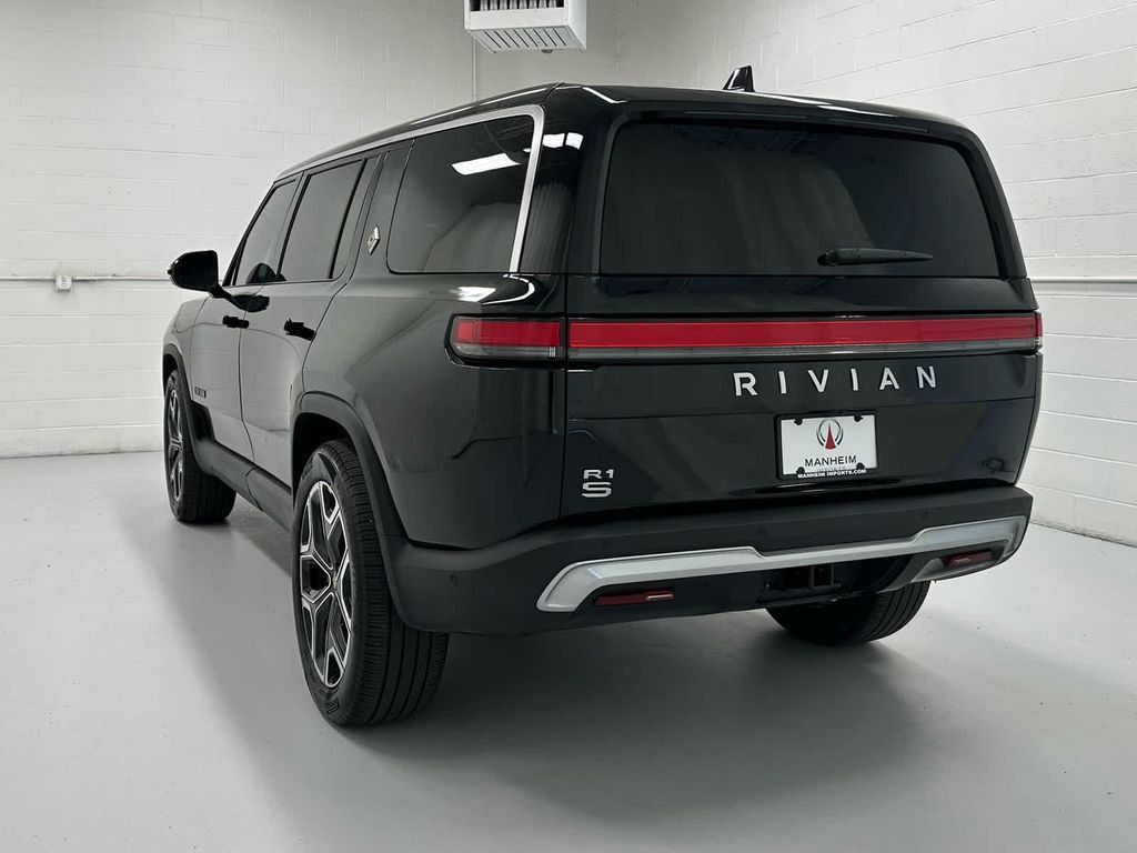 2025 RIVIAN R1S - photo 14