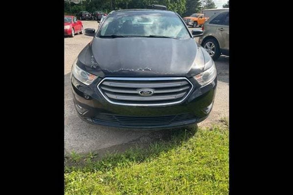 2015 Ford Taurus SEL