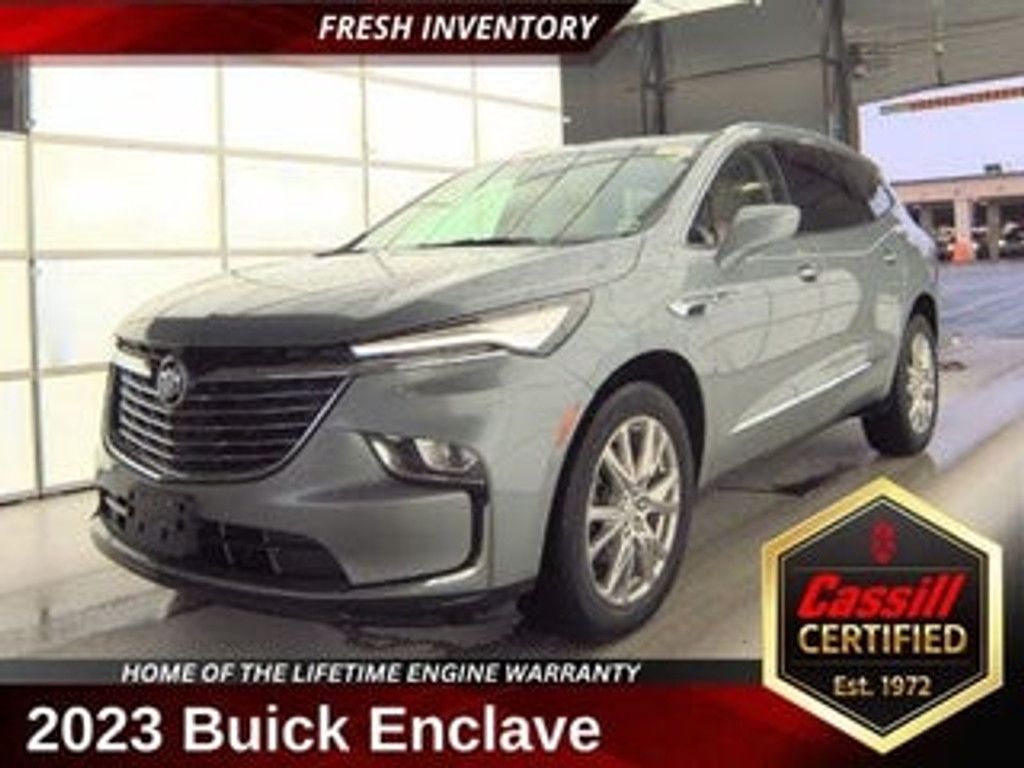 2023 Buick Enclave Essence