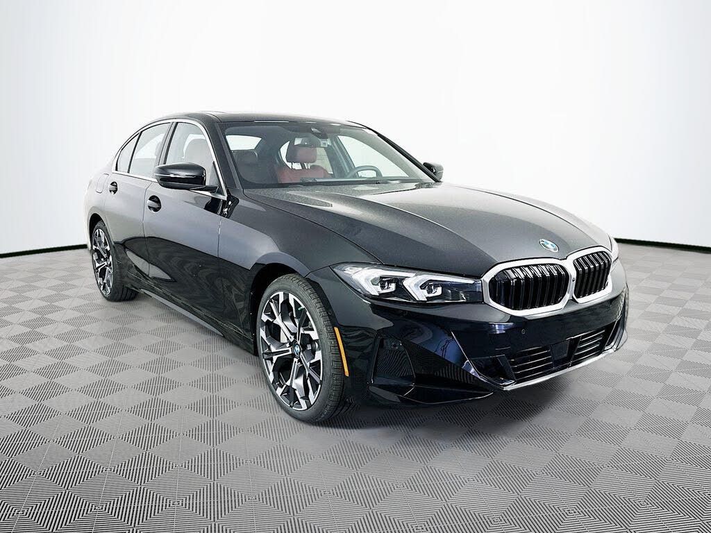 2026 BMW 330i - photo 3