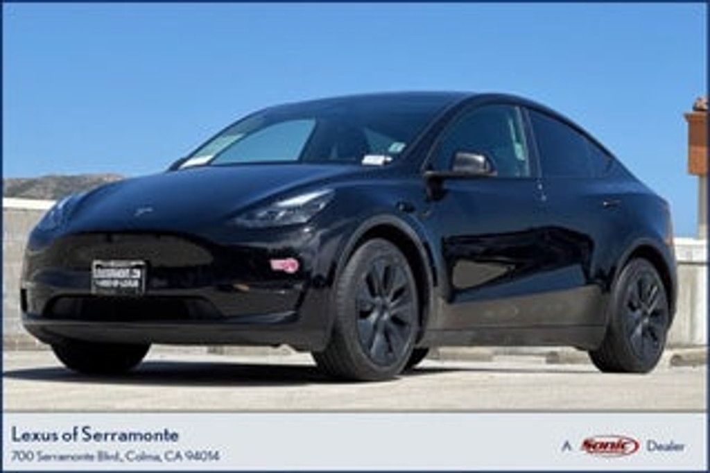2024 Tesla Model Y Long Range