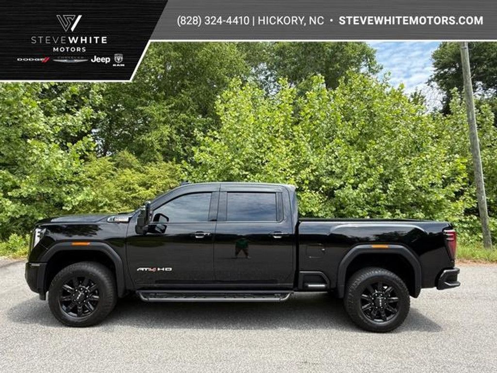 2025 GMC Sierra HD AT4