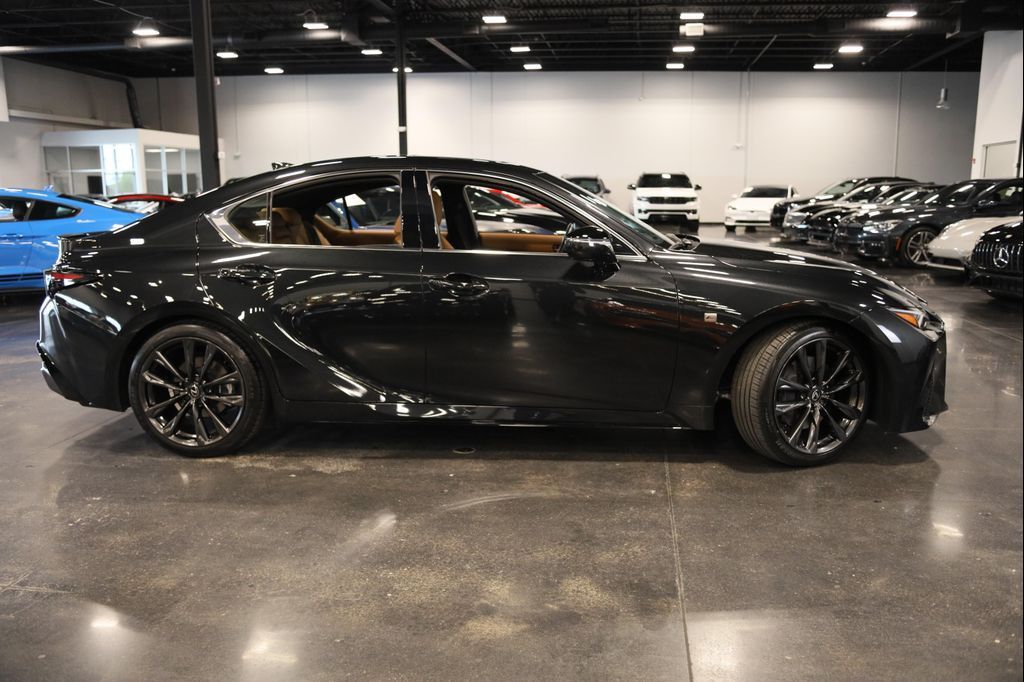 2025 LEXUS IS - photo 15