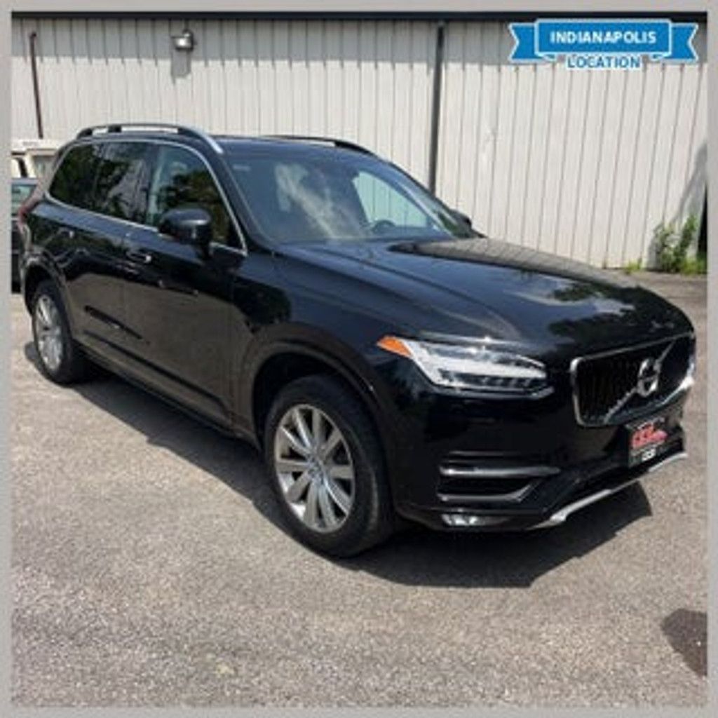 2018 Volvo XC90 Momentum
