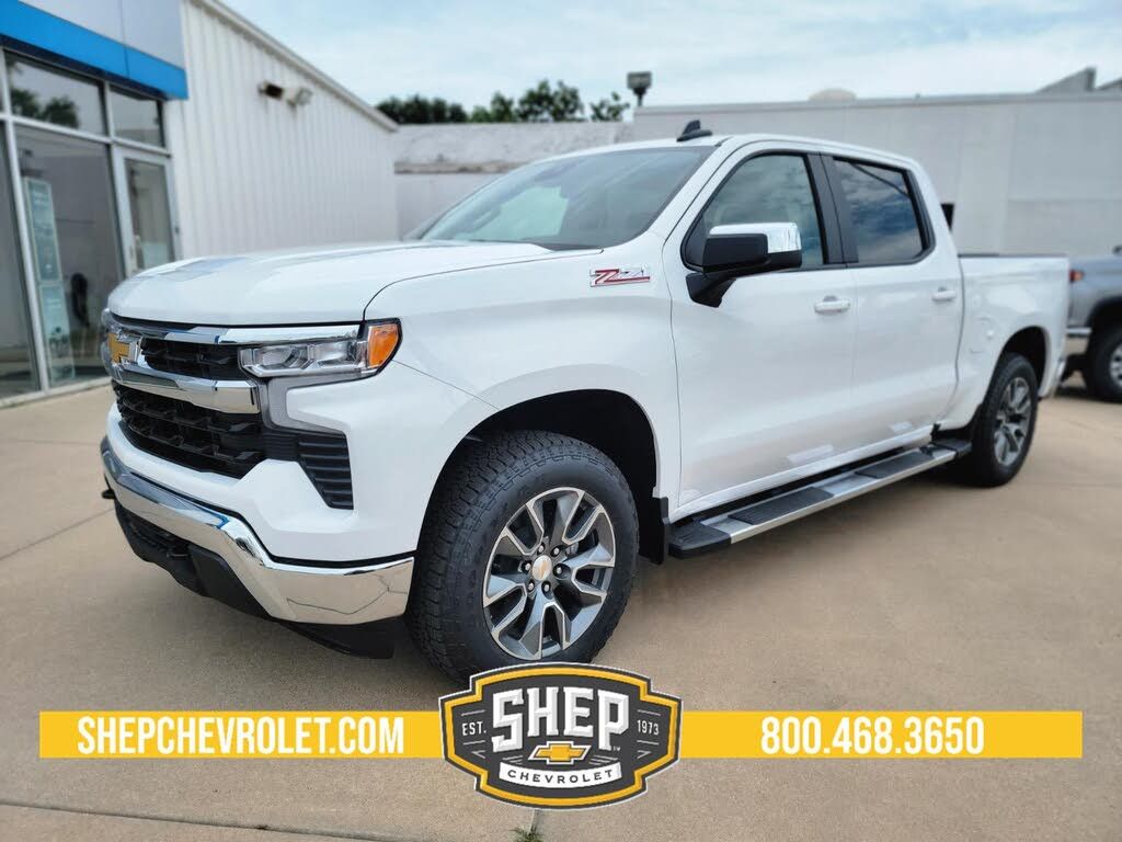 2026 Chevrolet Silverado LT