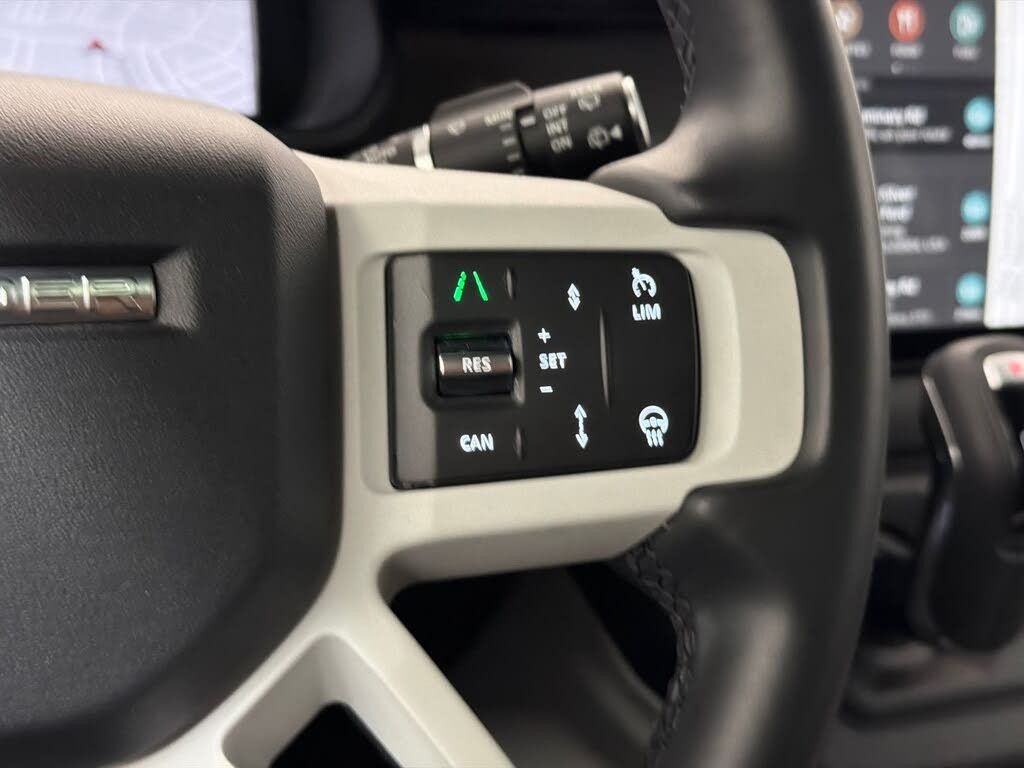 2025 LAND ROVER Defender - photo 39