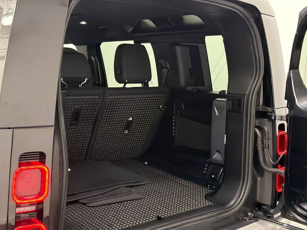 2025 LAND ROVER Defender - photo 15