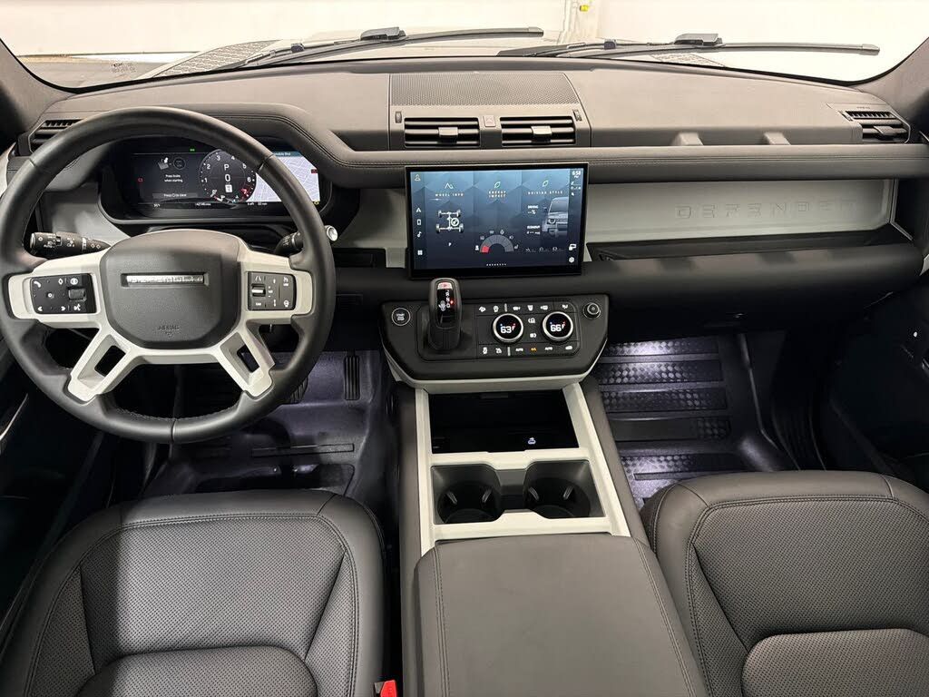 2025 LAND ROVER Defender - photo 33