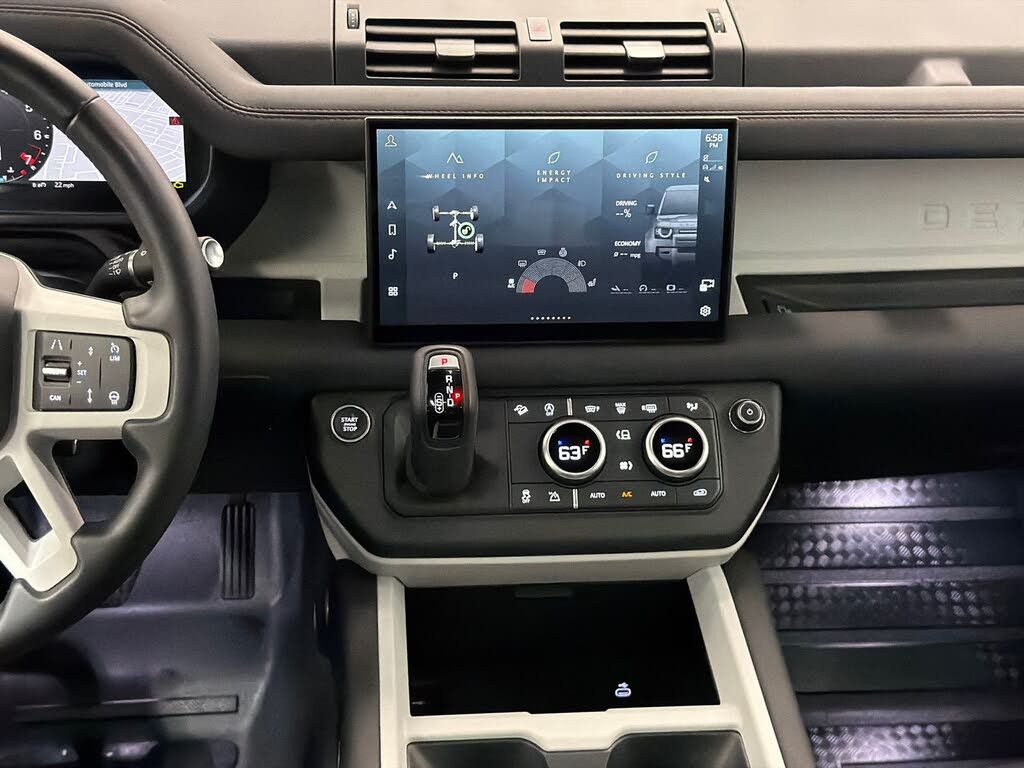 2025 LAND ROVER Defender - photo 35