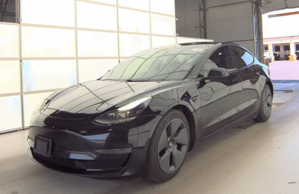2021 Tesla Model 3 Standard Range Plus