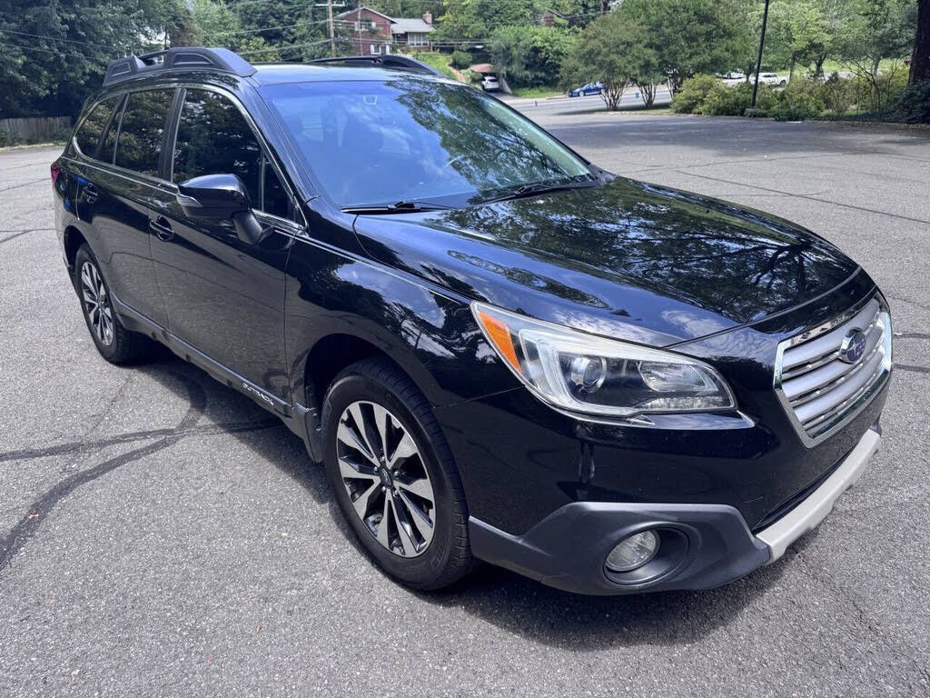 2017 Subaru Outback Limited M R
