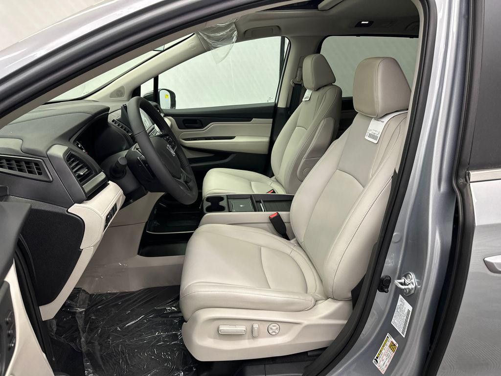 2026 HONDA Odyssey - photo 9