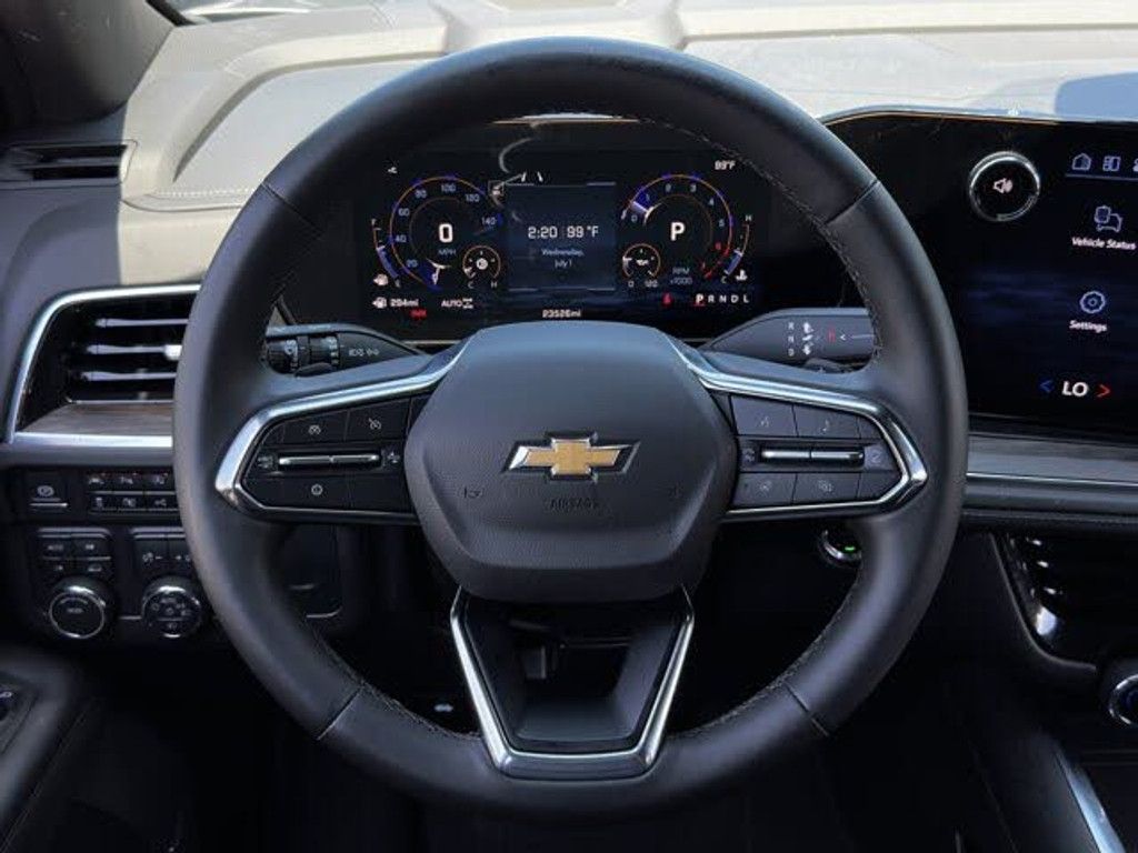 2025 CHEVROLET Suburban - photo 35