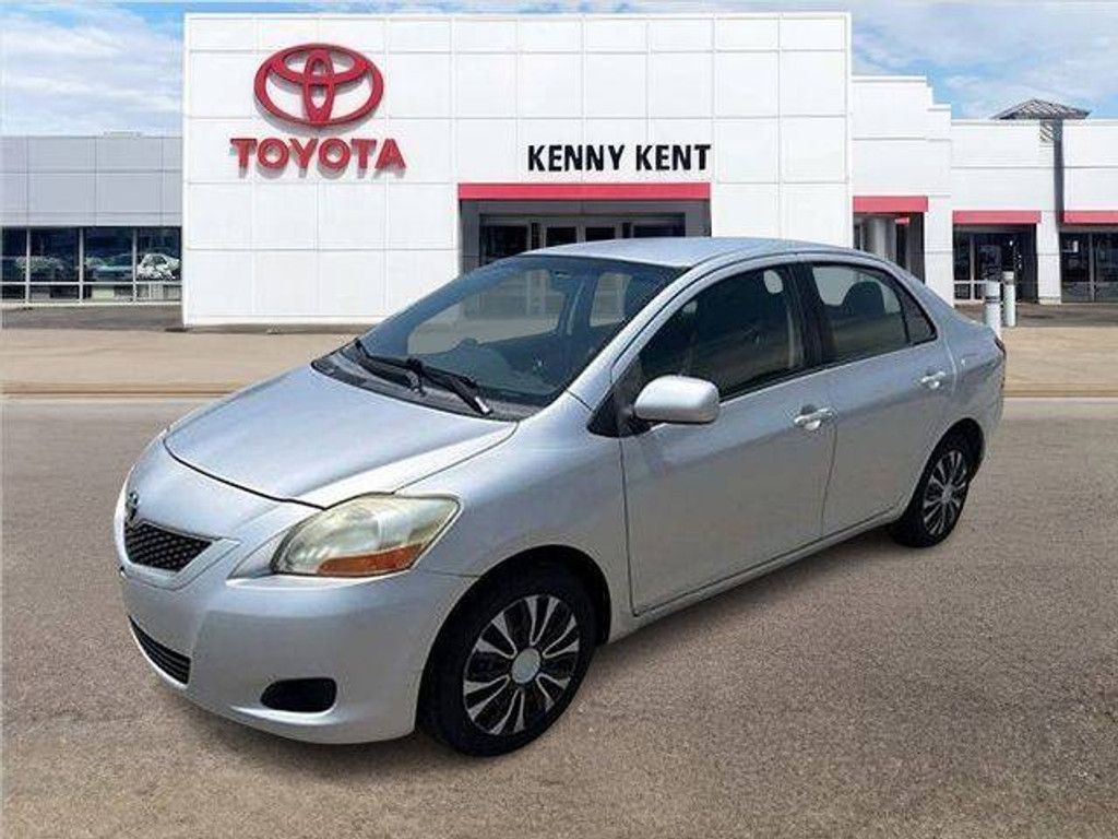 2011 Toyota Yaris Base
