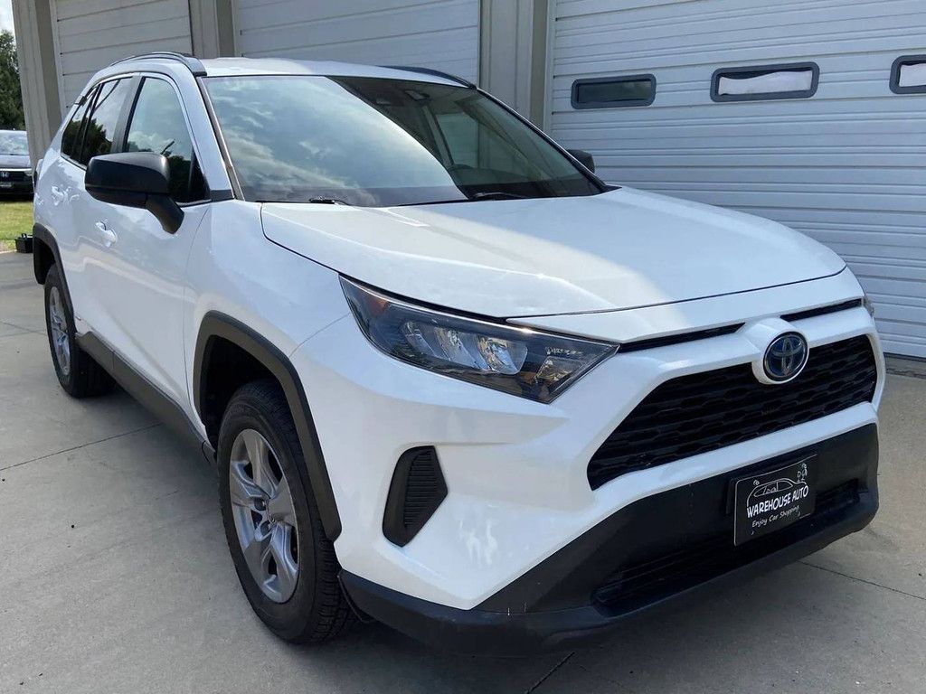 2022 Toyota RAV4 LE