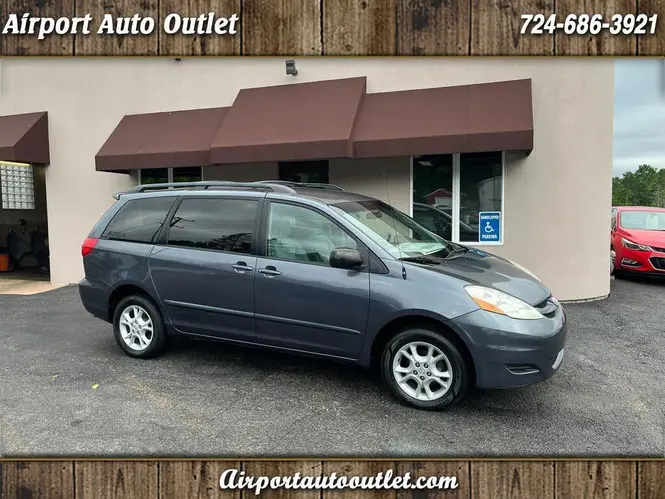 2006 Toyota Sienna LE 7 Passenger