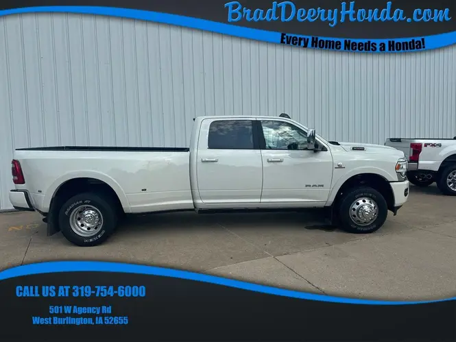 2022 Ram 3500 Laramie 8 BOX