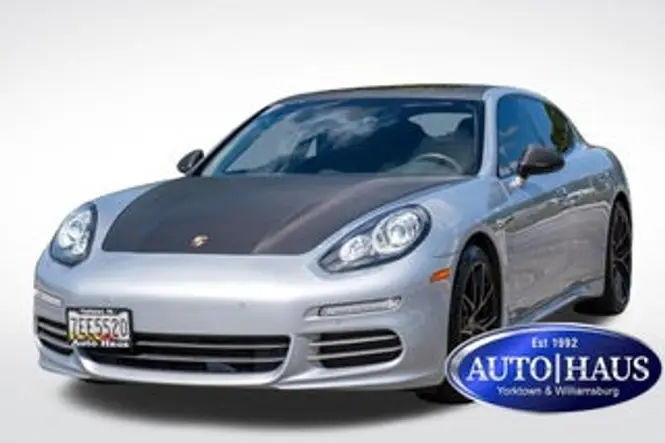2016 Porsche Panamera Base 4