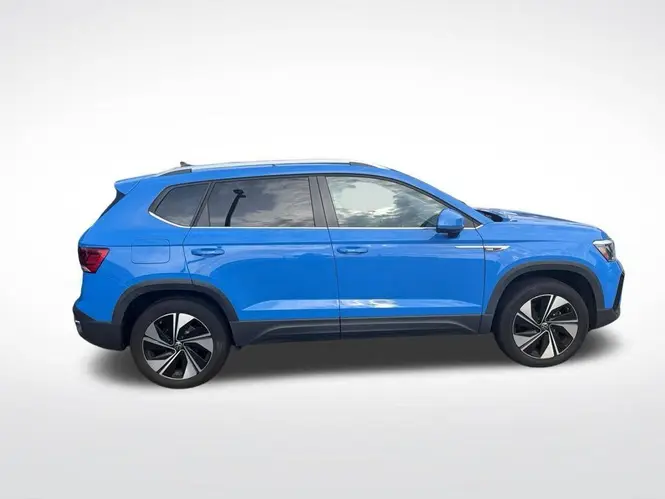 2024 Volkswagen Taos 4Motion SE