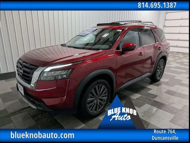 2025 Nissan Pathfinder SL