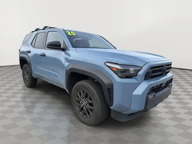 2025 Toyota 4RUNNER SR5