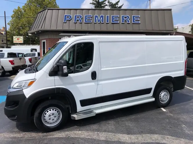 2025 Ram Promaster 2500 Tradesman 136