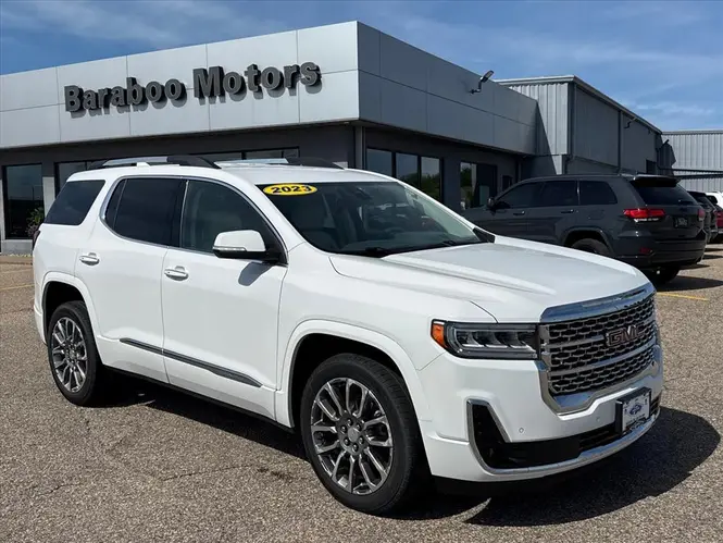 2023 GMC Acadia Denali