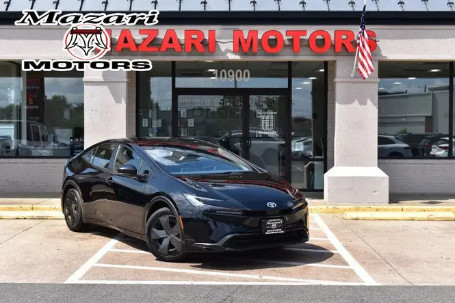 2025 Toyota Prius LE