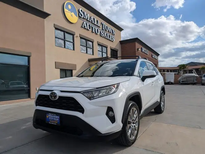 2019 Toyota RAV4 XLE Premium