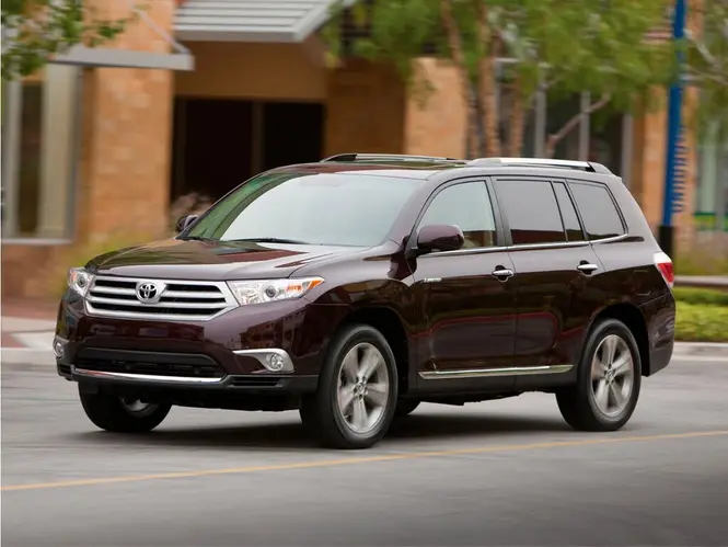 2011 Toyota Highlander Base